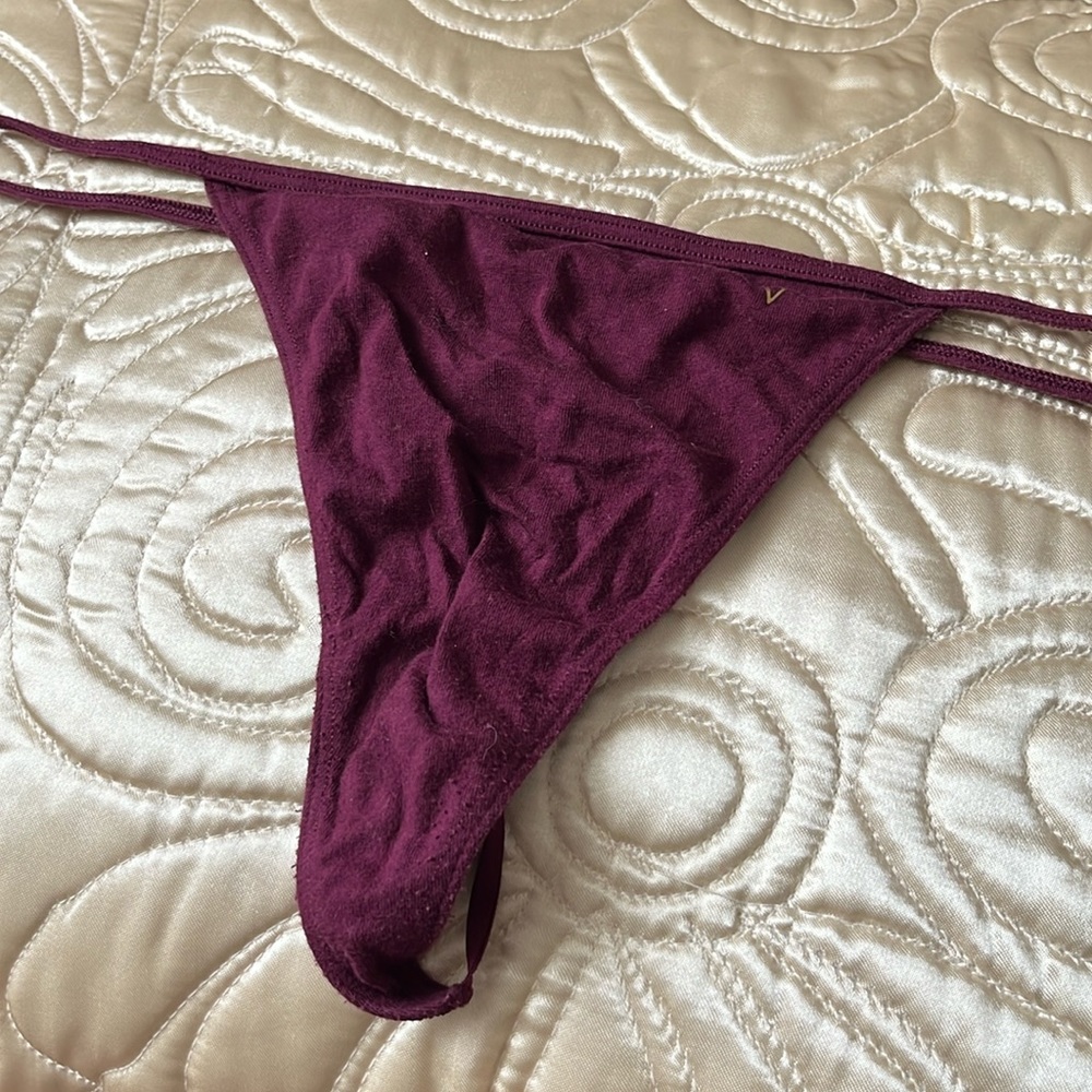 Victoria’s Secret cotton thong